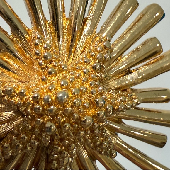 Vintage Monet MCM Starburst Atomic Burst Pendant 18” Chain Necklace Gold Tone - Picture 10 of 11